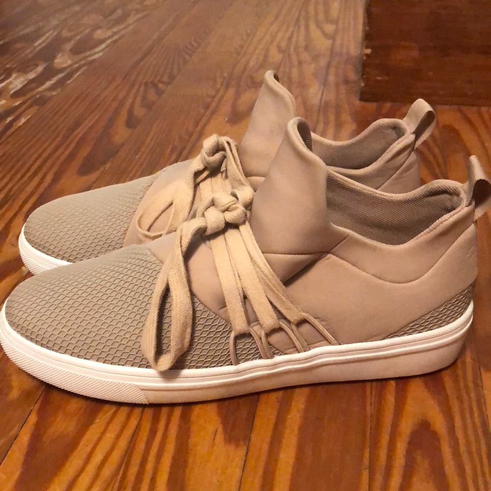 Steve Madden sneakers